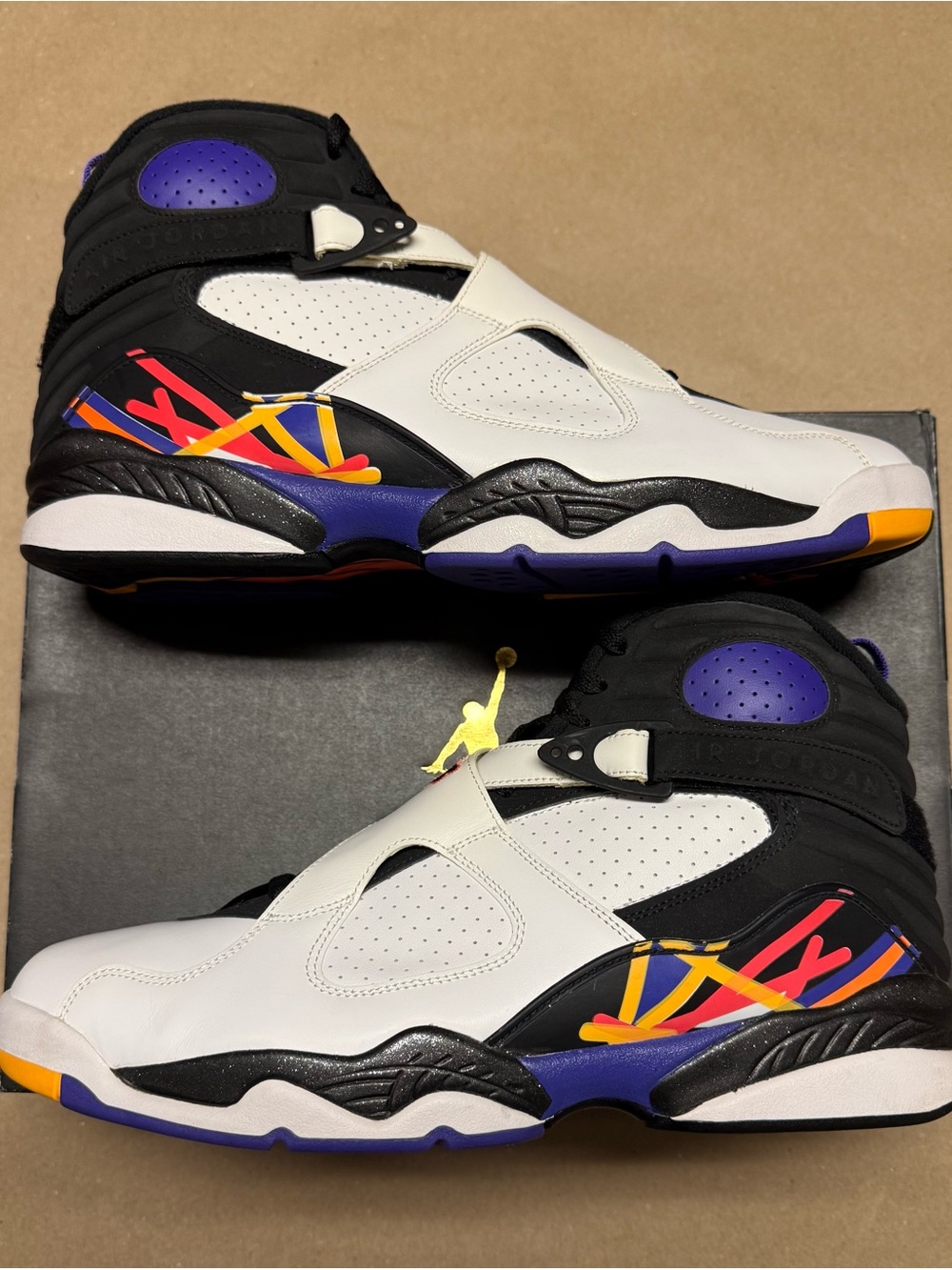 Nike Air Jordan 8 Three Peat Phoenix Men’s sz 13.5 Basketball shoes Rare NDS!